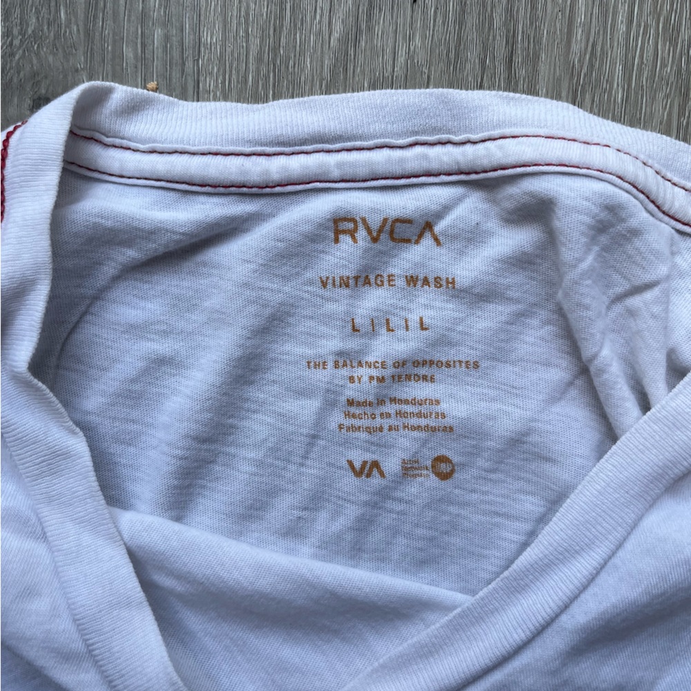 White RVCA tee - Picture 2 of 3